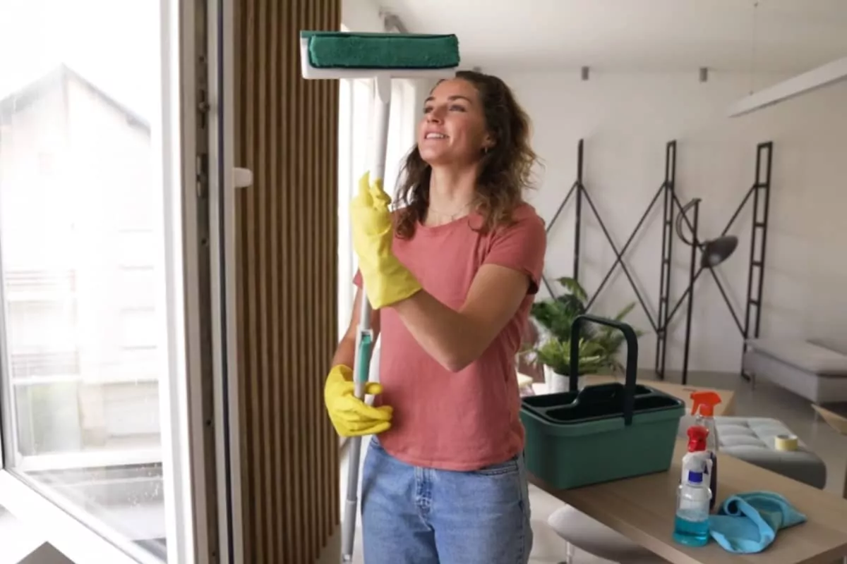 How Much Does an Average House Cleaning Service Cost in 2023?